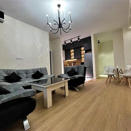 Apartment D. Digomi Tbilisi Zewnętrze zdjęcie